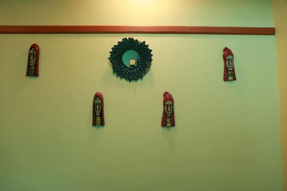 Hotel Suryodaya Ujjain Extérieur photo