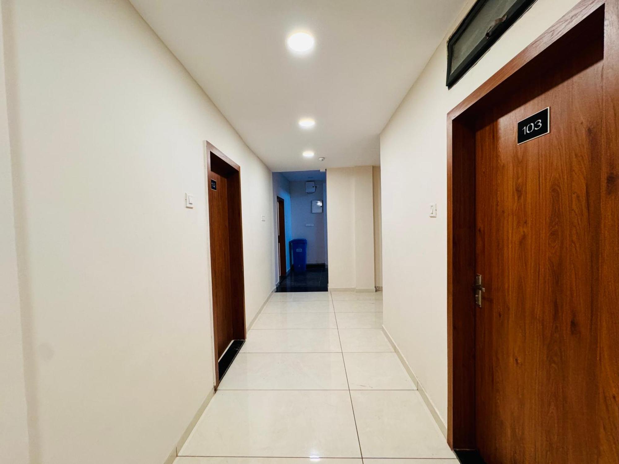 Hotel Suryodaya Ujjain Extérieur photo
