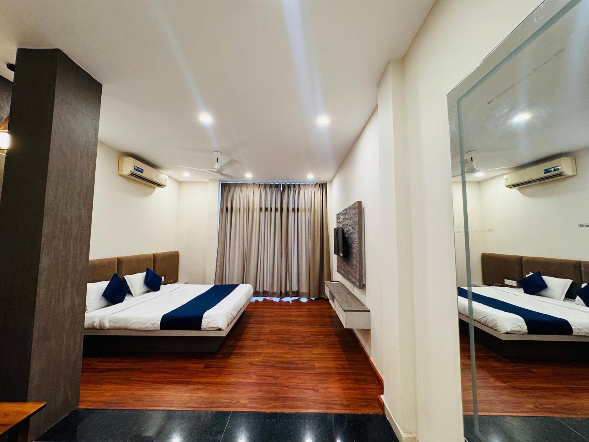 Hotel Suryodaya Ujjain Chambre photo