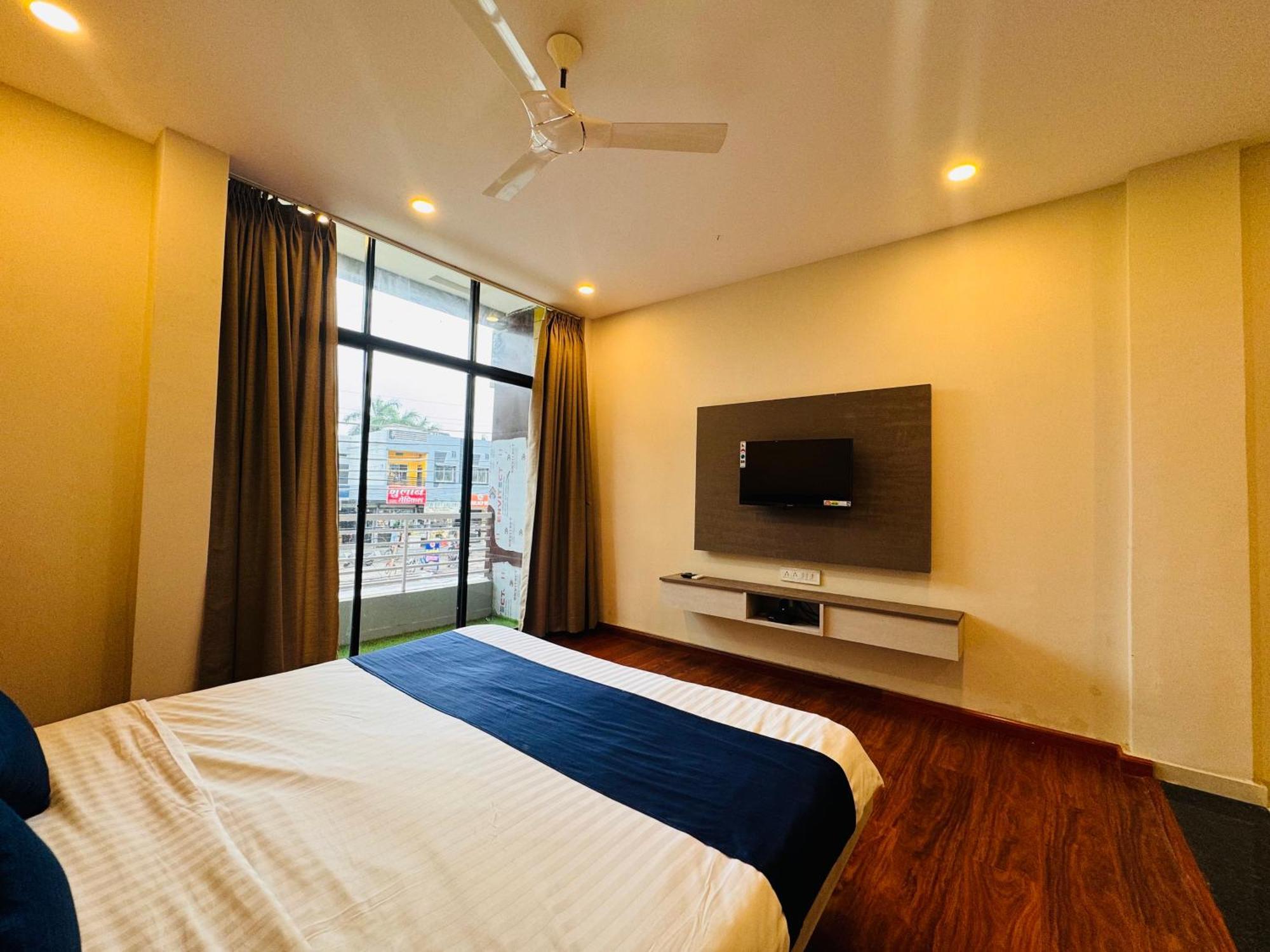 Hotel Suryodaya Ujjain Chambre photo