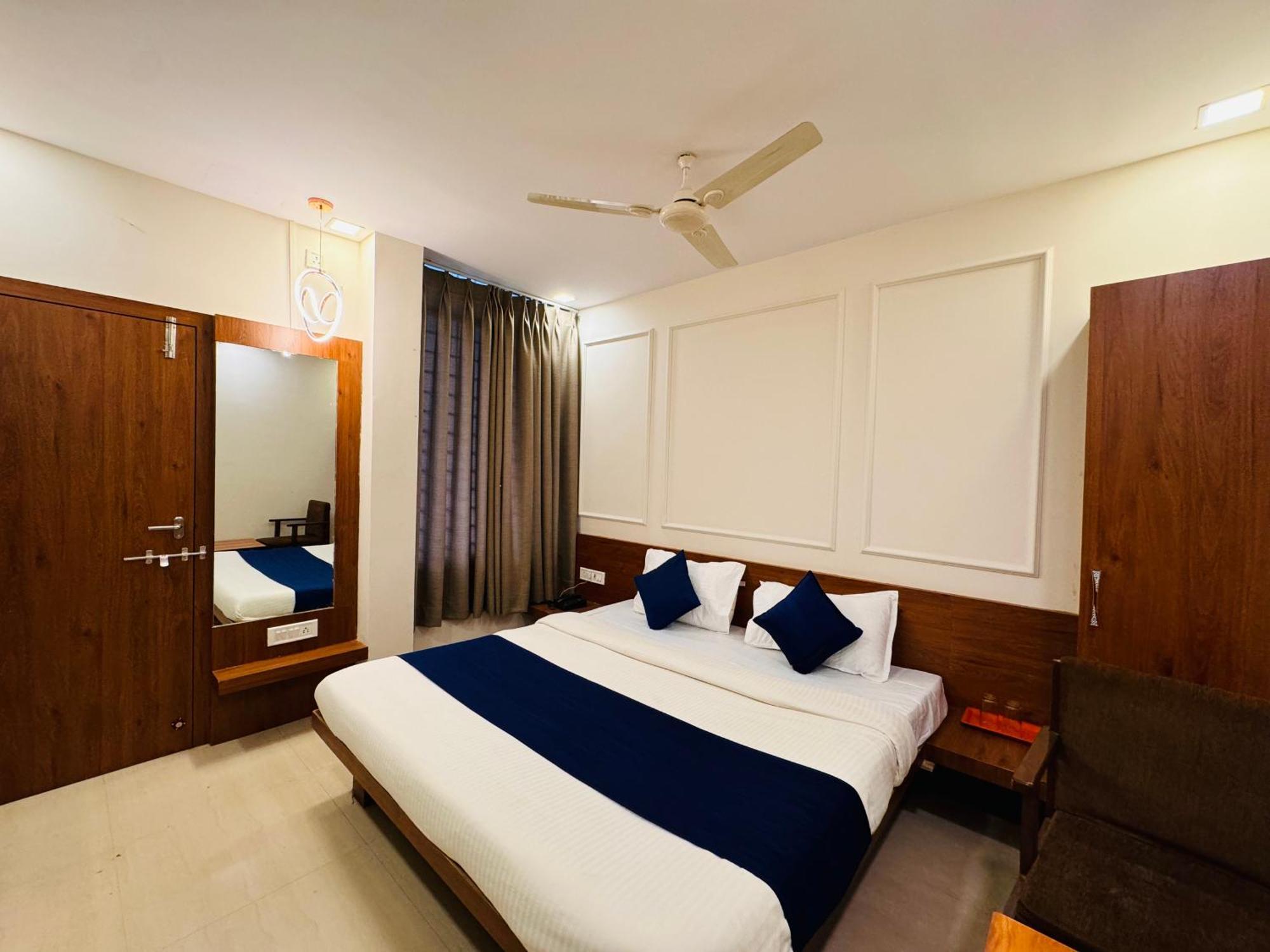 Hotel Suryodaya Ujjain Chambre photo