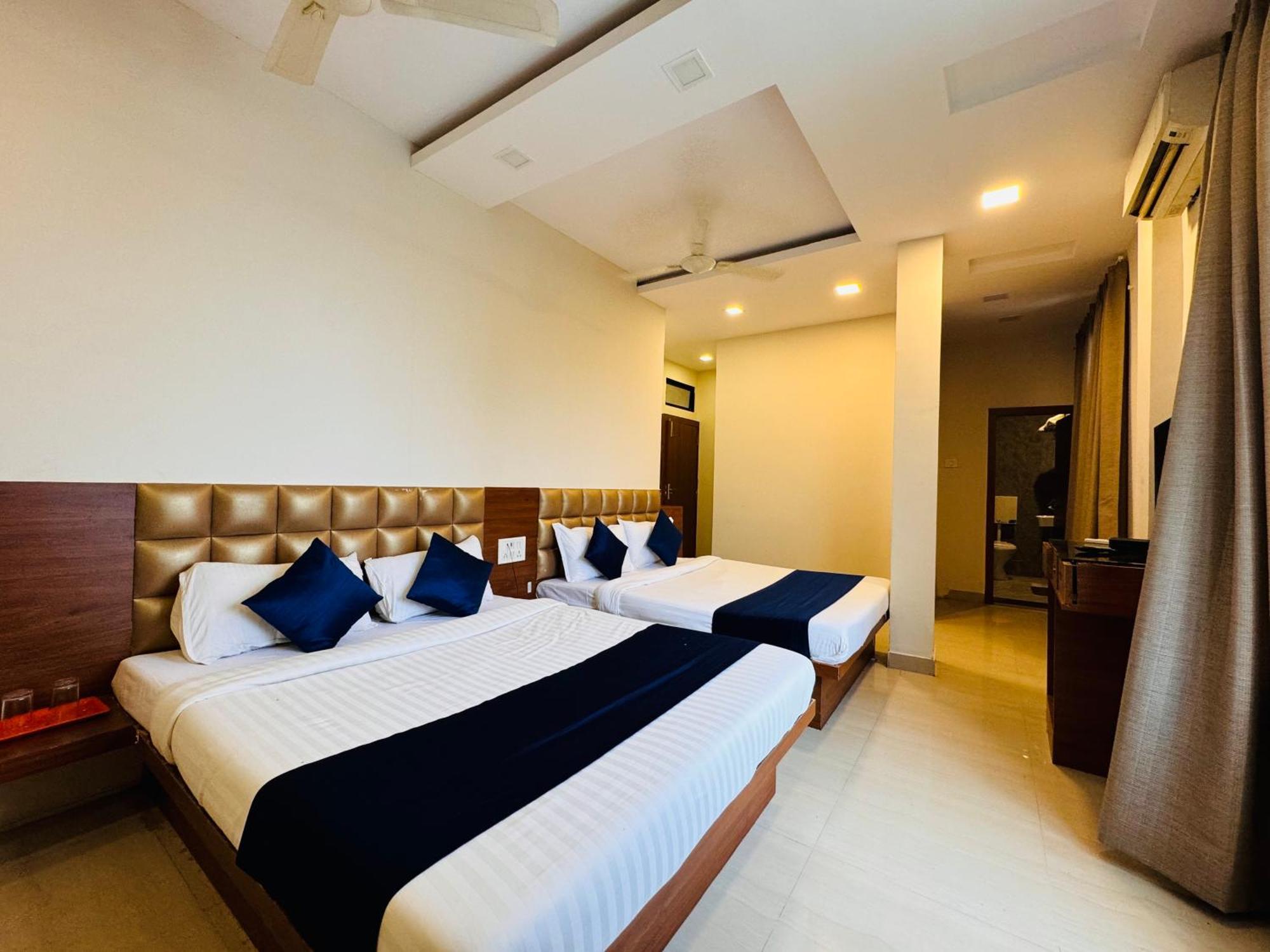 Hotel Suryodaya Ujjain Chambre photo