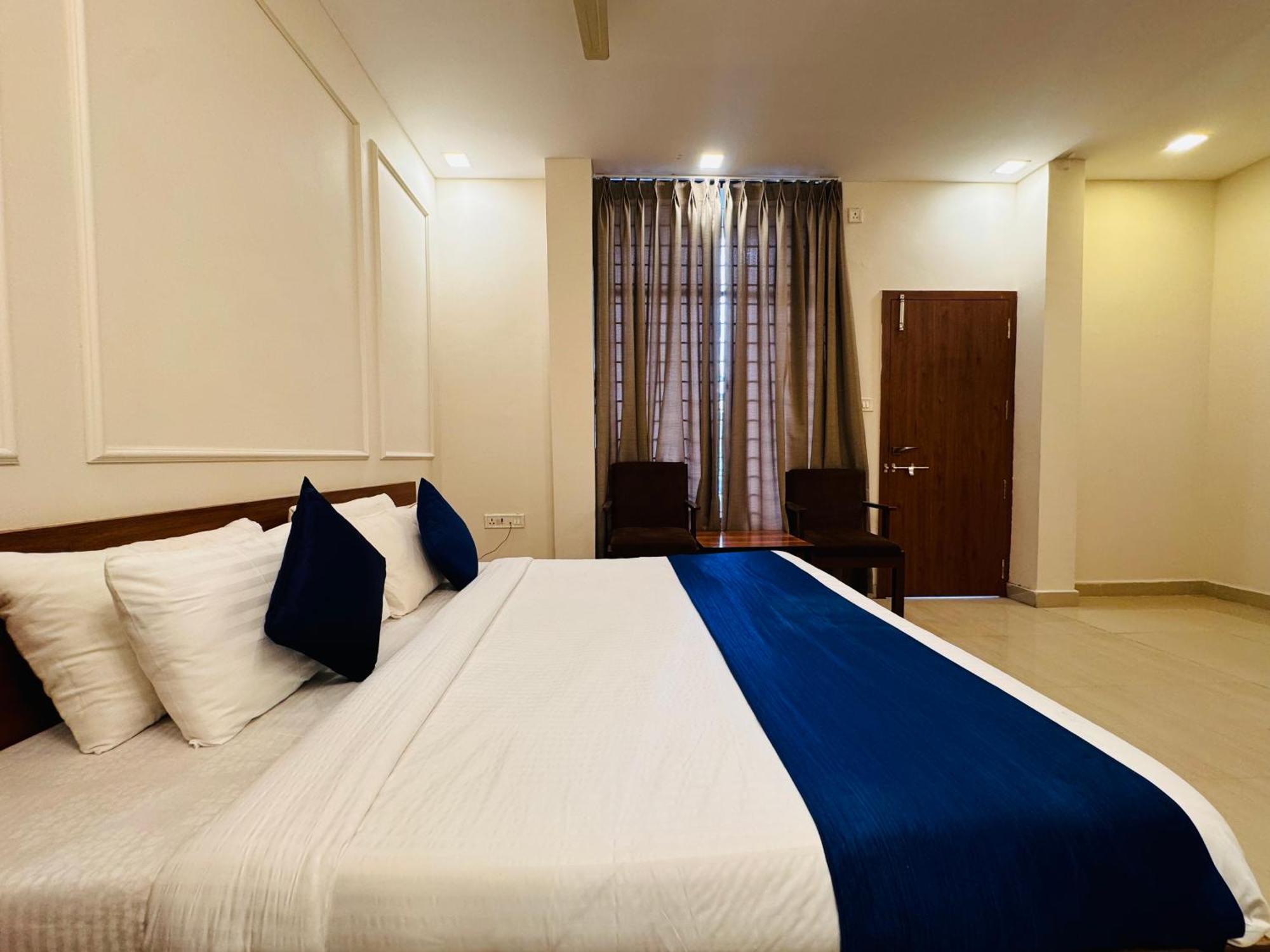Hotel Suryodaya Ujjain Chambre photo