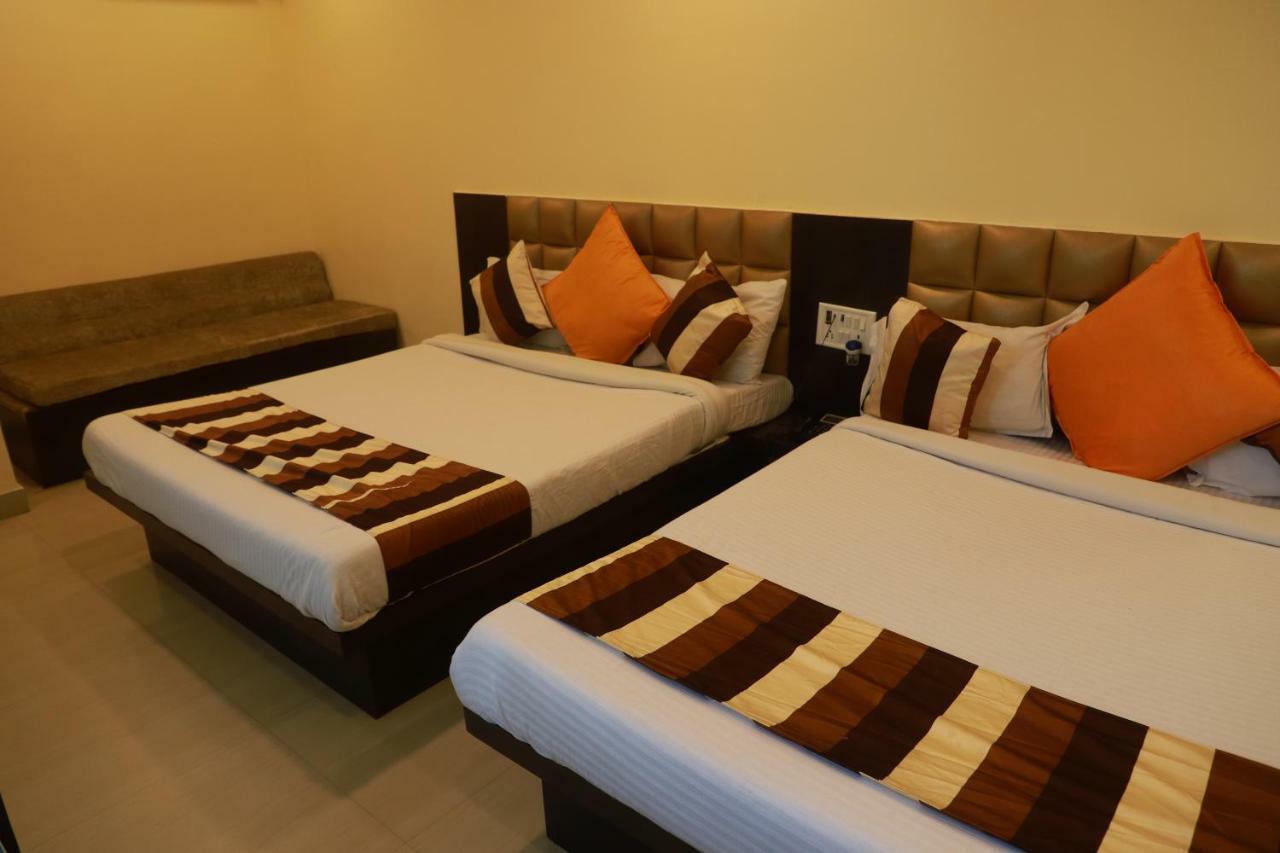 Hotel Suryodaya Ujjain Extérieur photo