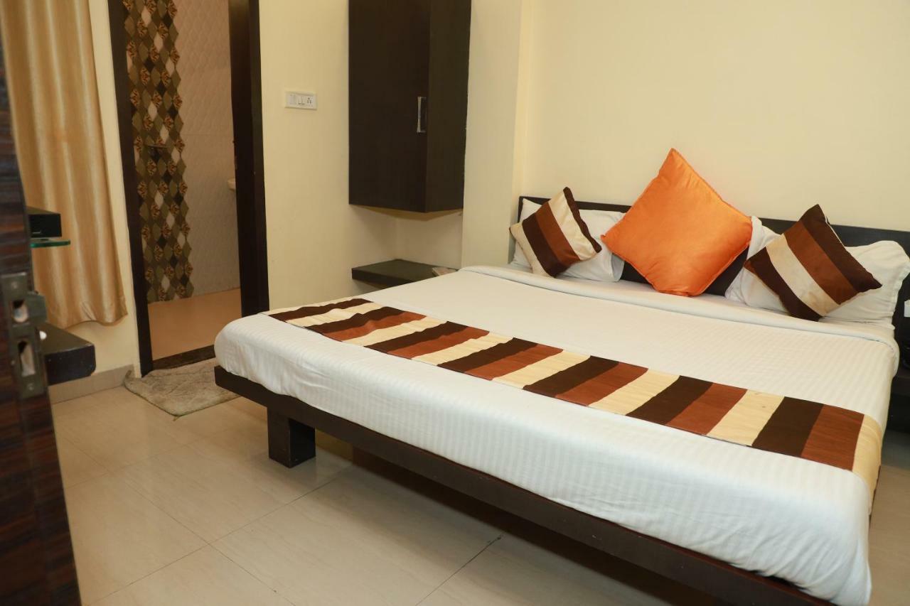 Hotel Suryodaya Ujjain Extérieur photo