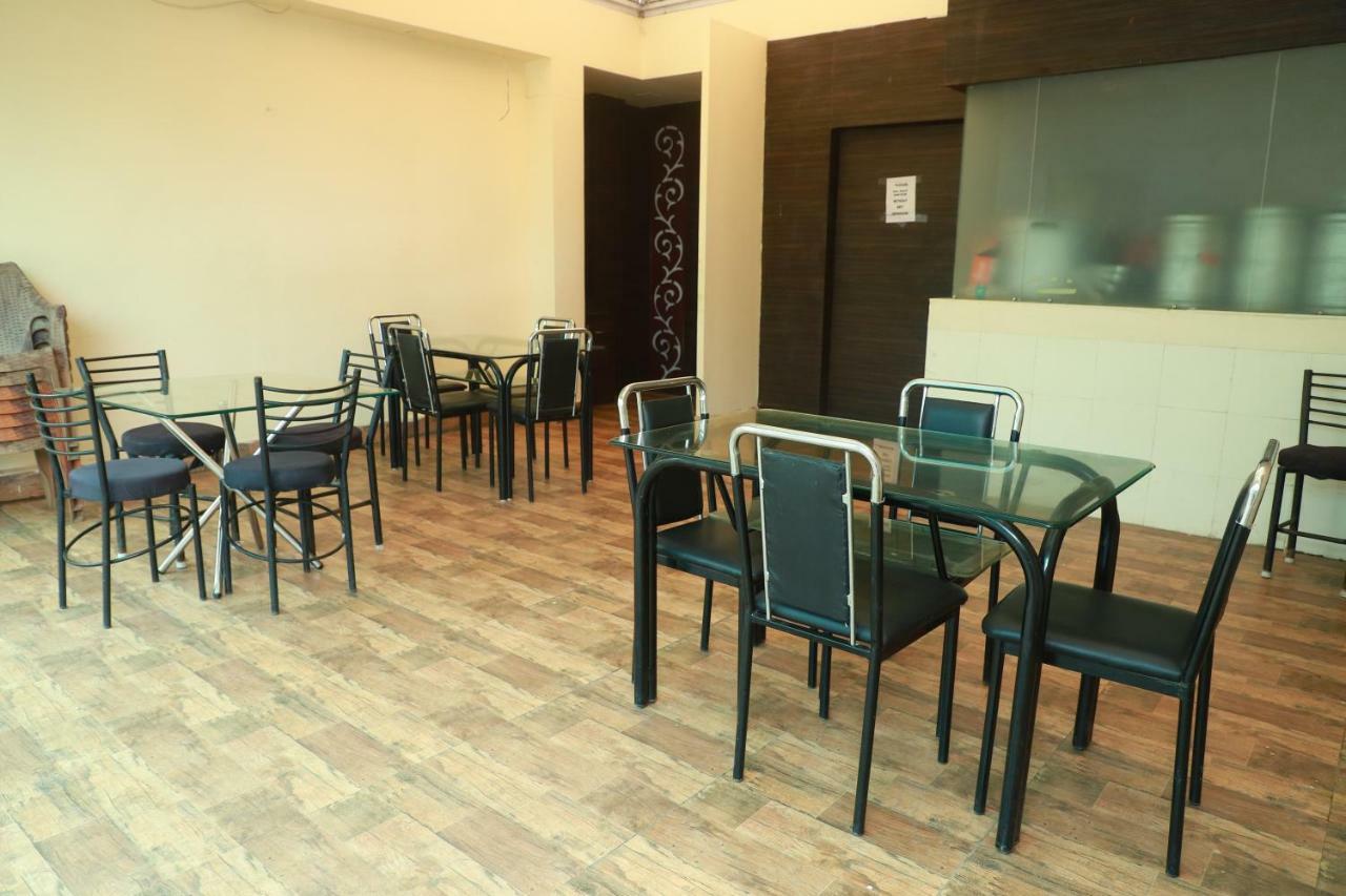 Hotel Suryodaya Ujjain Extérieur photo