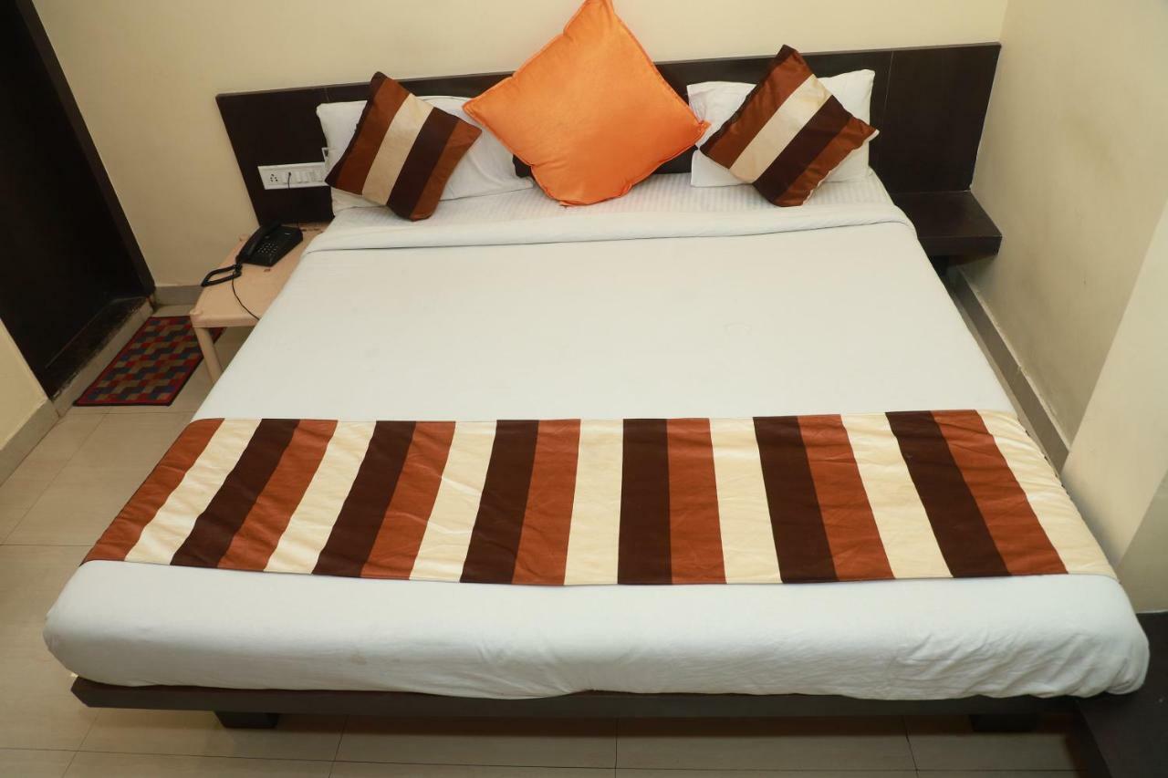 Hotel Suryodaya Ujjain Extérieur photo